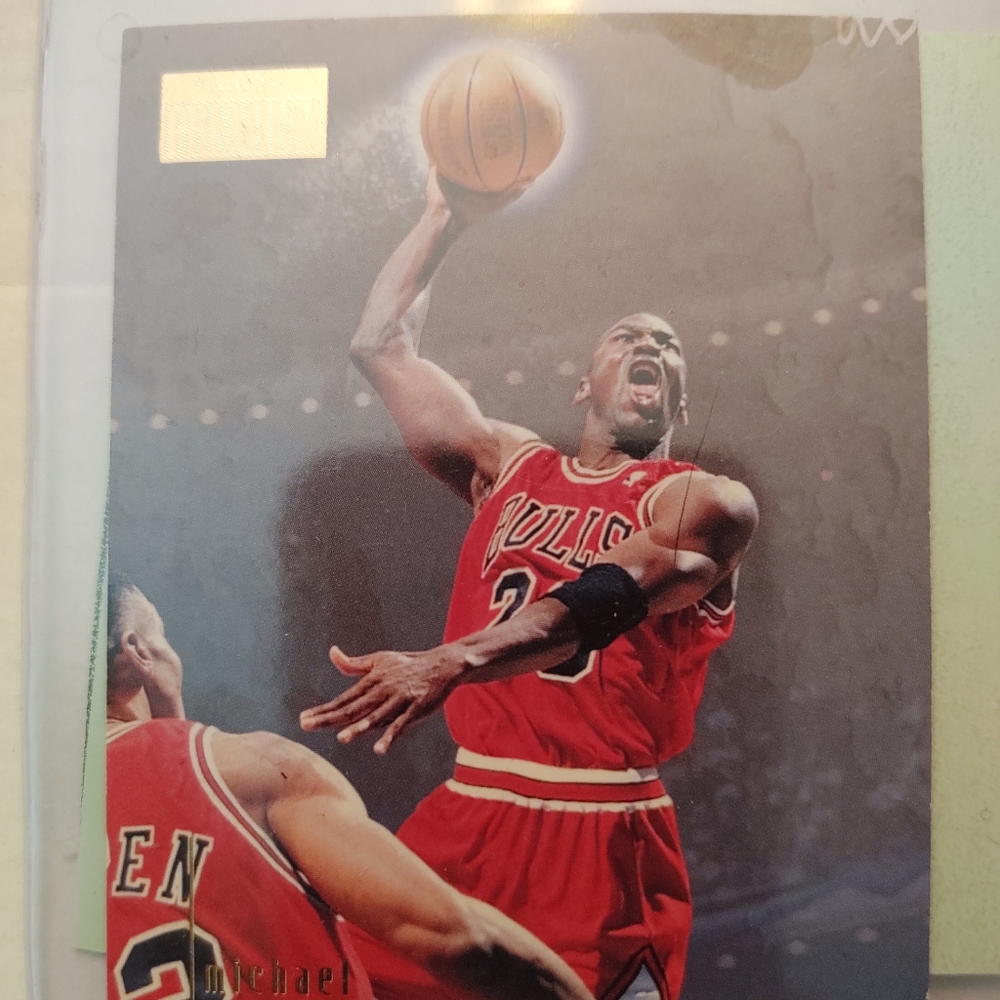 MICHAEL JORDAN  SKYBOX PREMIUM Card